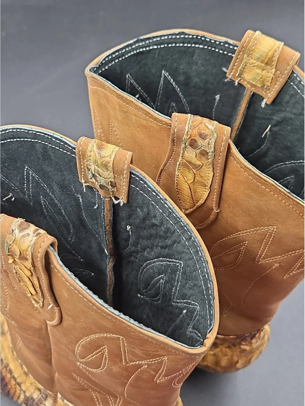 Mexican MEN'S EXOTIC PYTHON WESTERN BOOTS Brown Leather Mens Size 8 Vintage